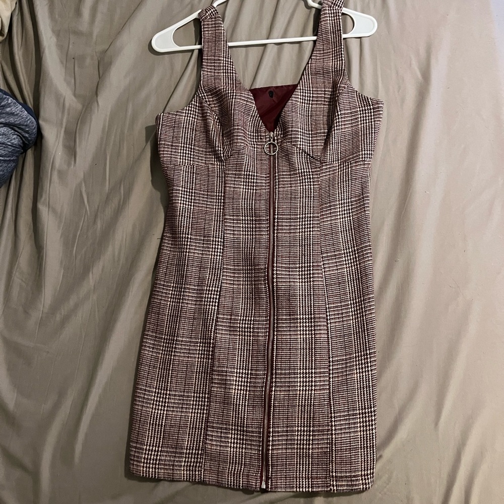 Medium mini zip up dress